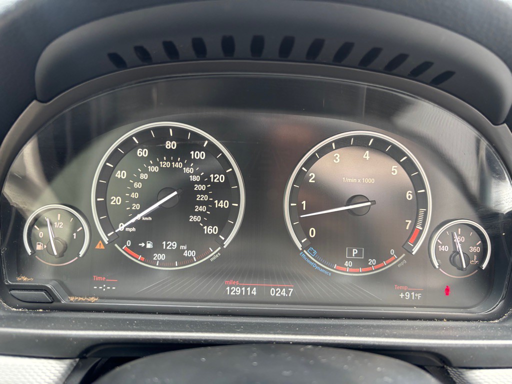 2014 BMW 5 Series Image 24