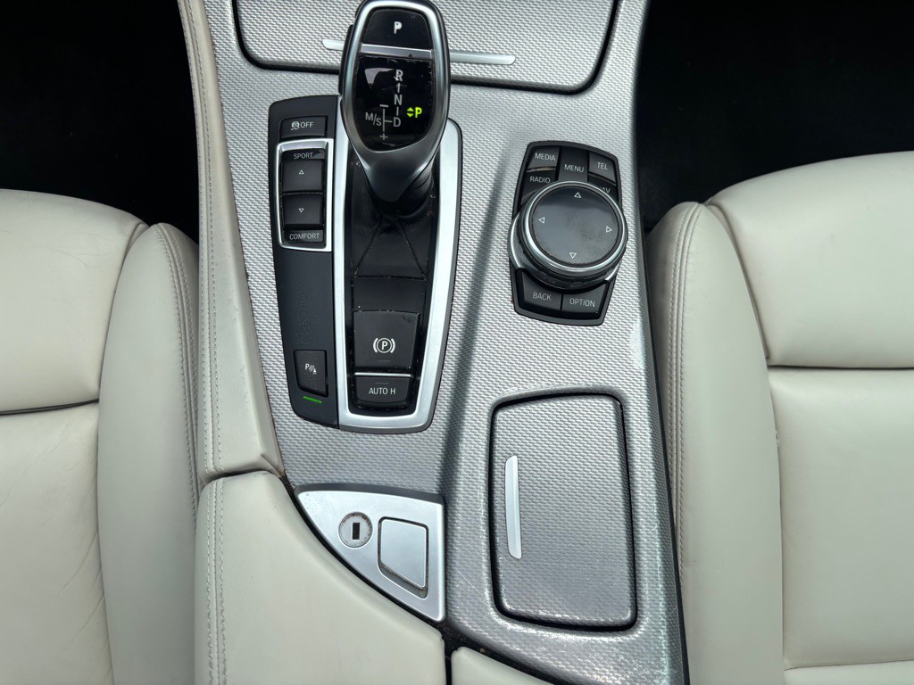 2014 BMW 5 Series Image 28