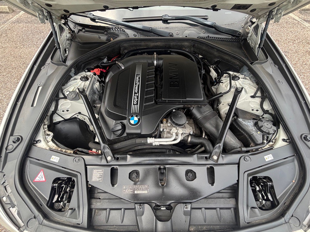 2014 BMW 5 Series Image 30