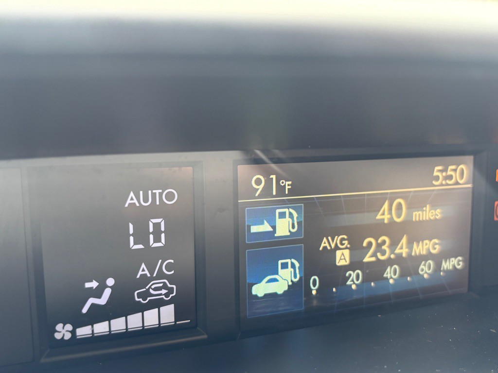 2015 Subaru WRX Image 24