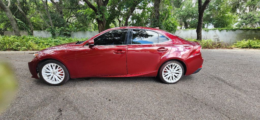 2015 Lexus IS Image 4