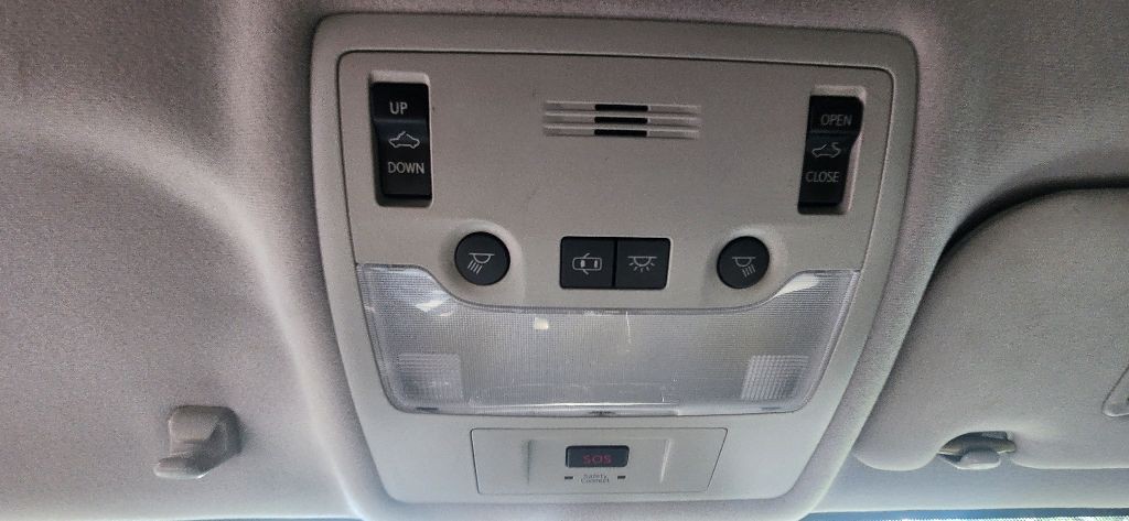 2015 Lexus IS Image 13