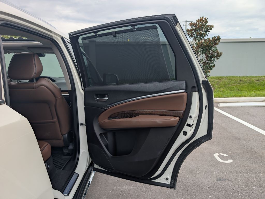 2017 Acura MDX Image 32
