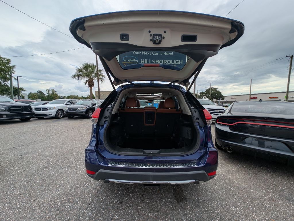 2017 Nissan Rogue Image 11