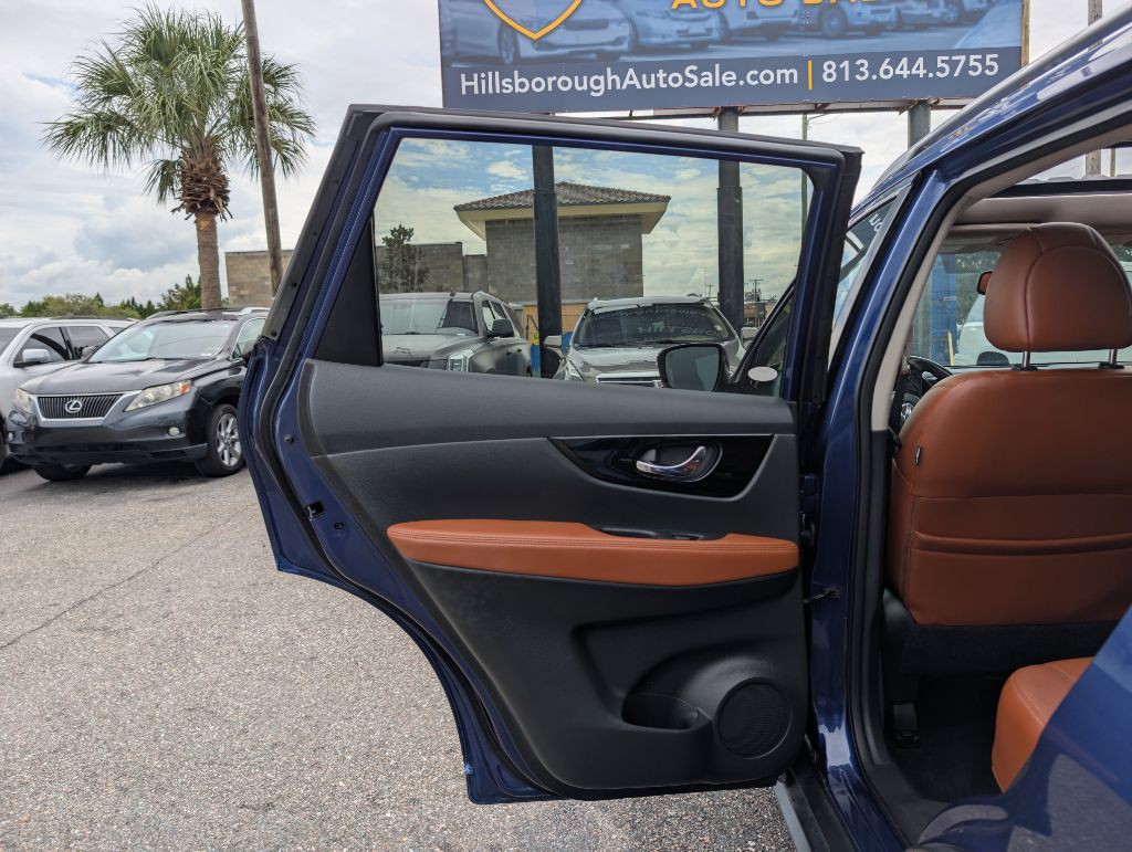 2017 Nissan Rogue Image 19