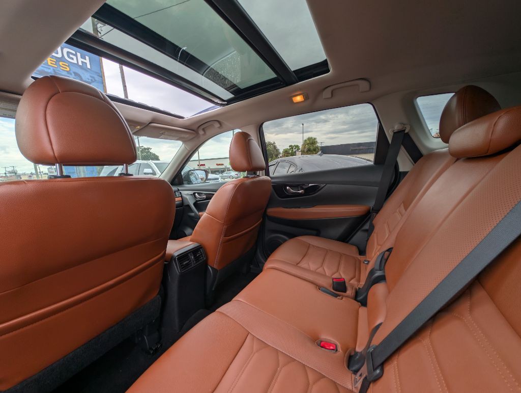 2017 Nissan Rogue Image 20
