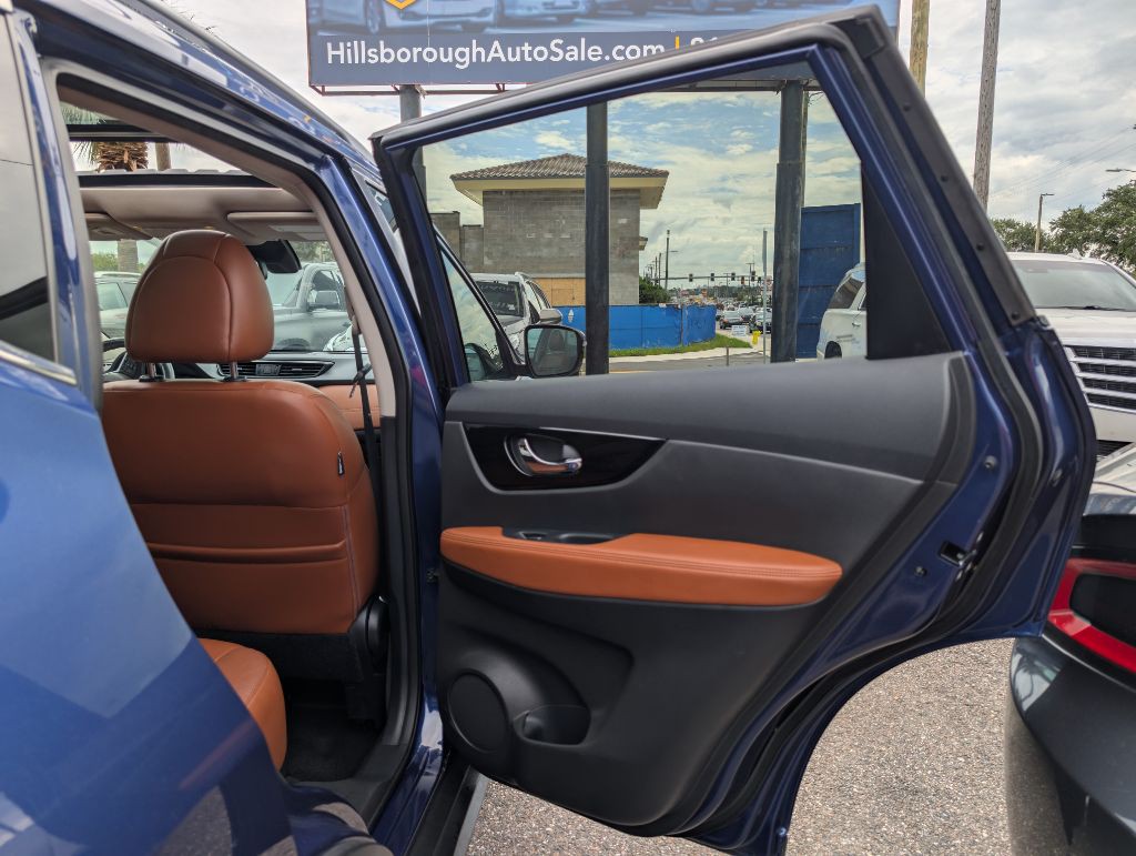 2017 Nissan Rogue Image 22