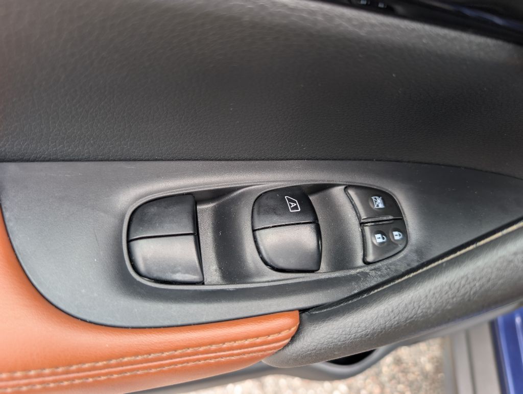 2017 Nissan Rogue Image 29