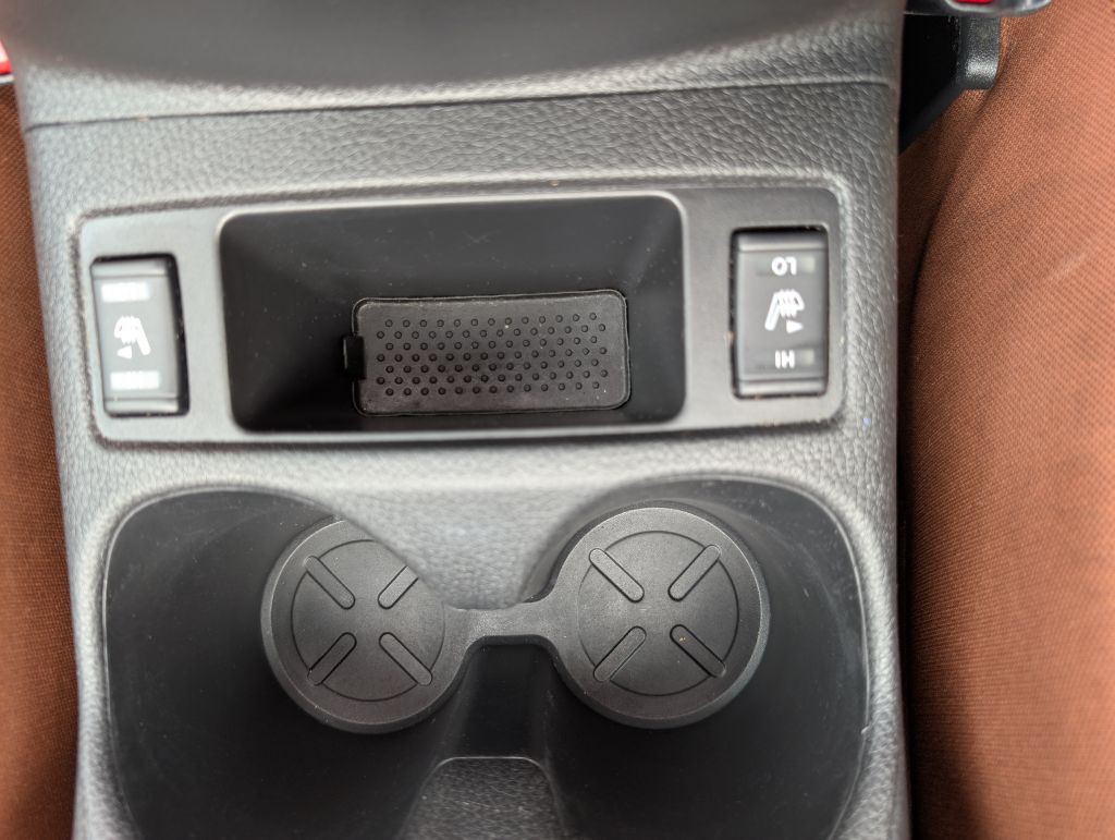 2017 Nissan Rogue Image 36