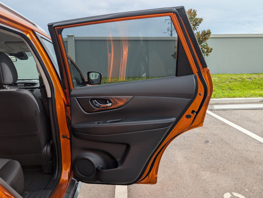 2019 Nissan Rogue Image 21
