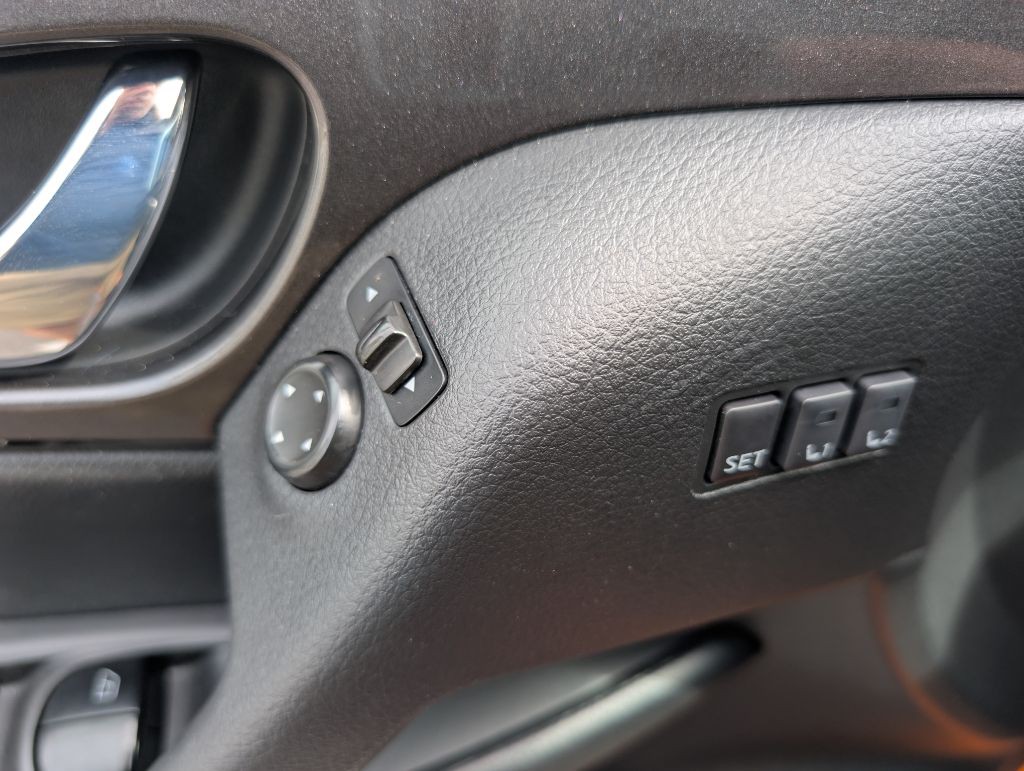 2019 Nissan Rogue Image 28