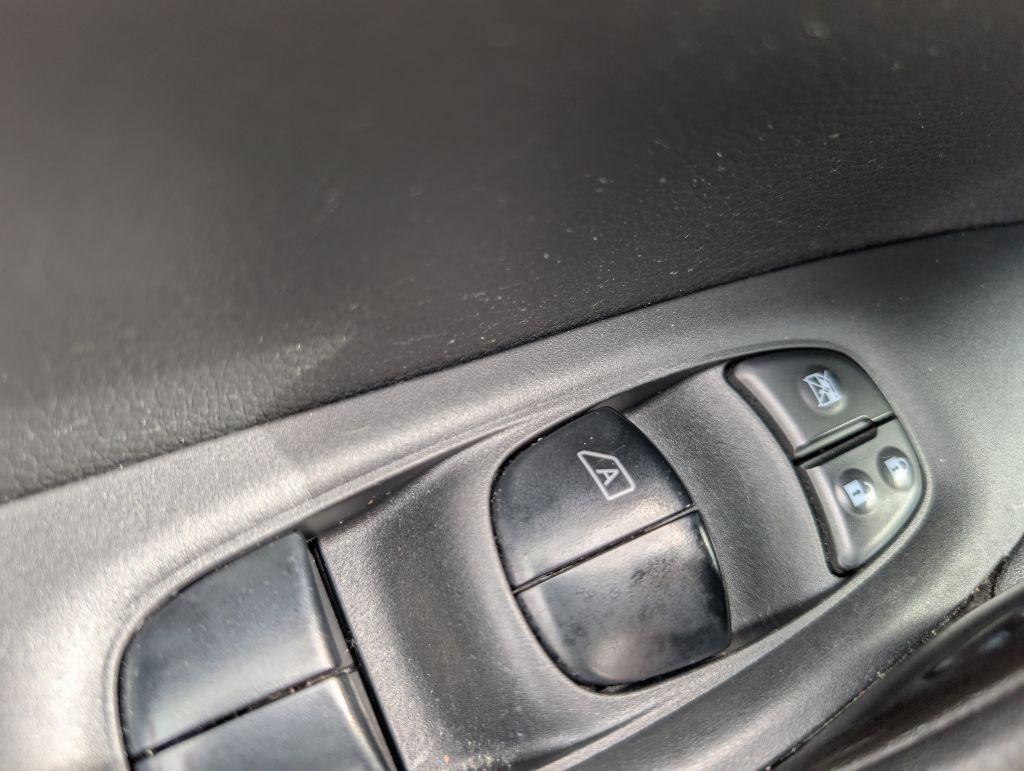 2019 Nissan Rogue Image 30