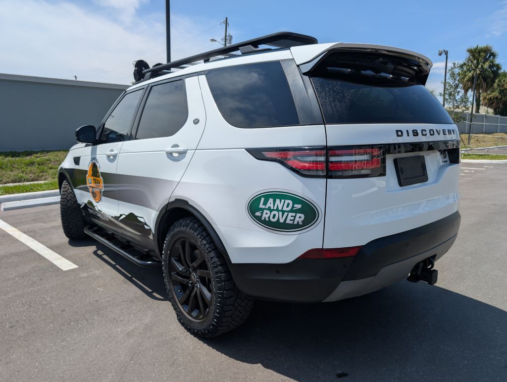 2019 Land Rover Discovery Image 9