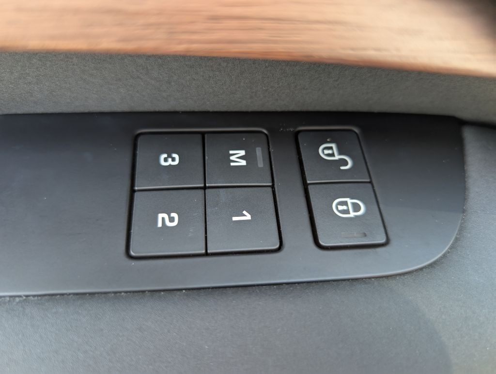 2019 Land Rover Discovery Image 18