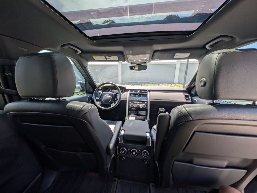 2019 Land Rover Discovery Image 34
