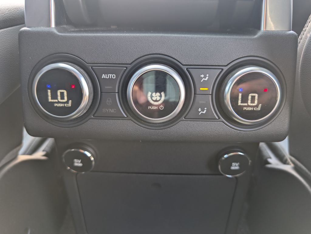 2019 Land Rover Discovery Image 36