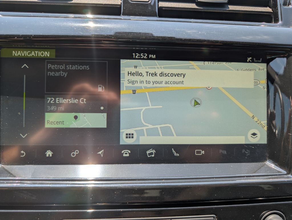 2019 Land Rover Discovery Image 44
