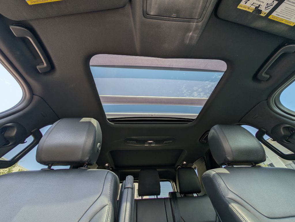 2019 Land Rover Discovery Image 46