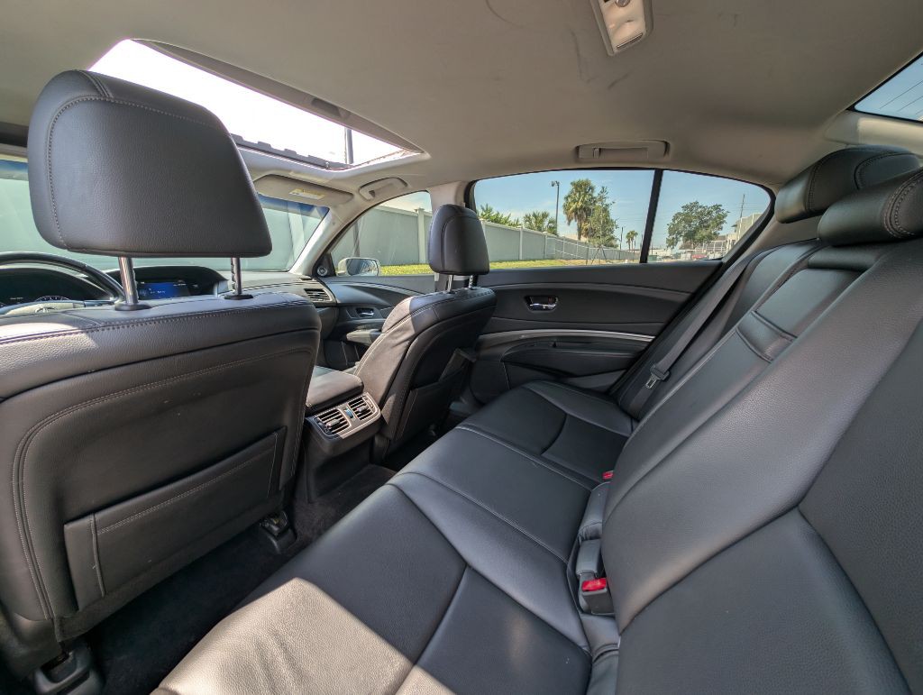 2014 Acura RLX Image 16