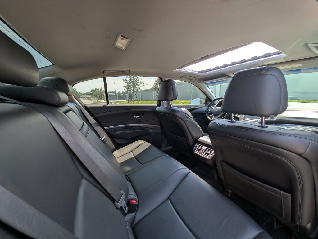 2014 Acura RLX Image 19