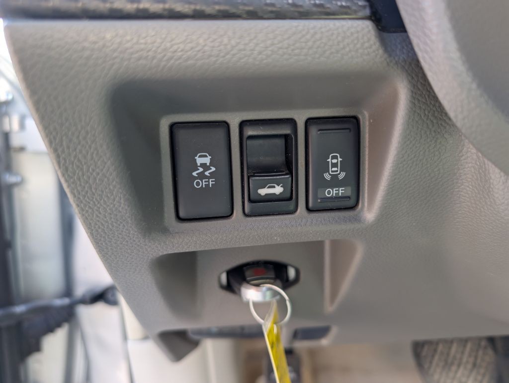 2012 INFINITI G37 Image 24