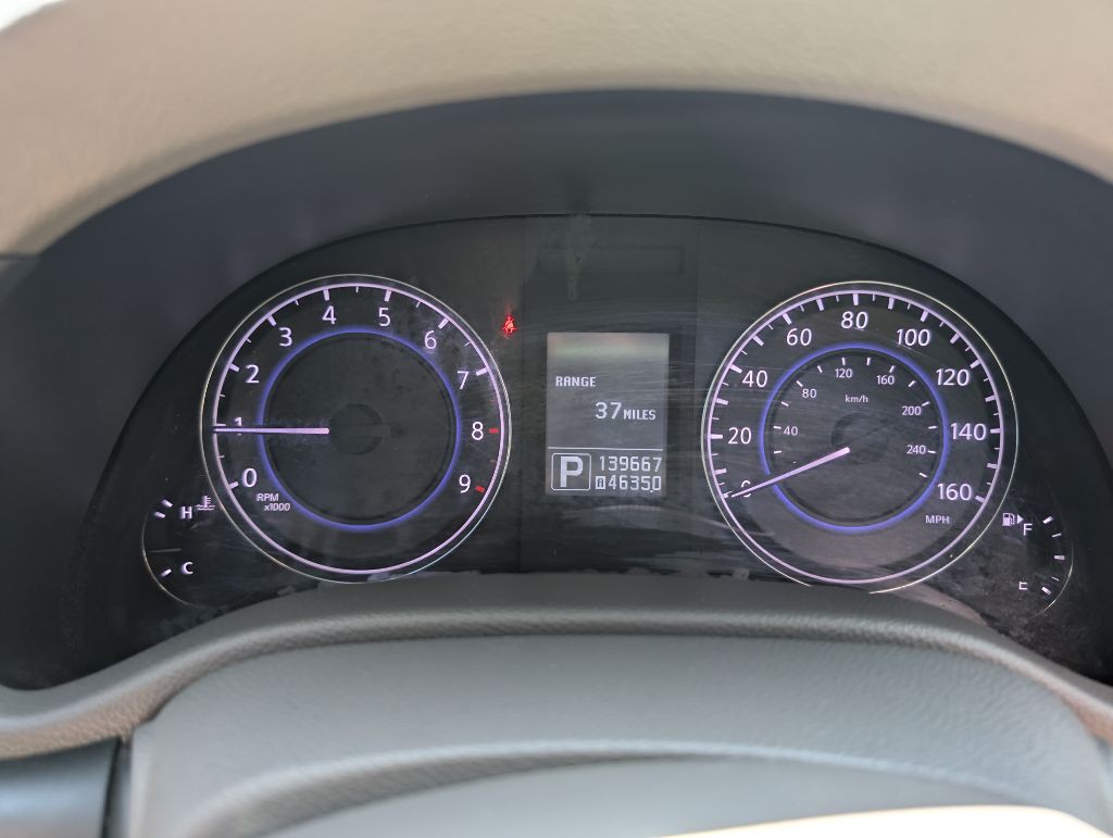 2012 INFINITI G37 Image 25
