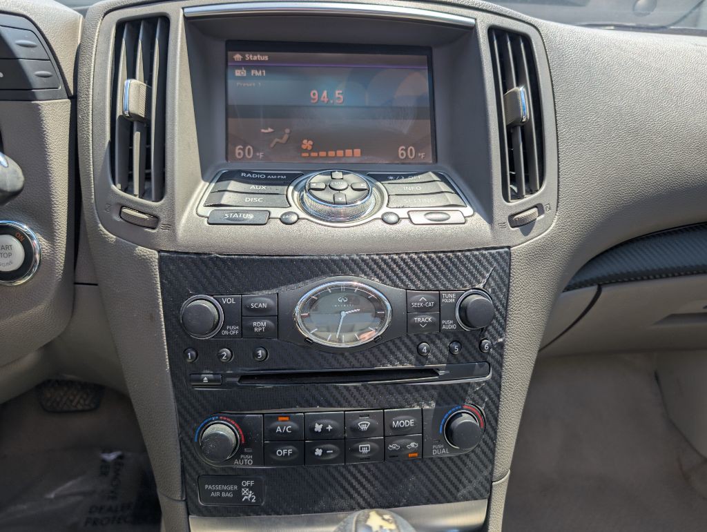 2012 INFINITI G37 Image 28