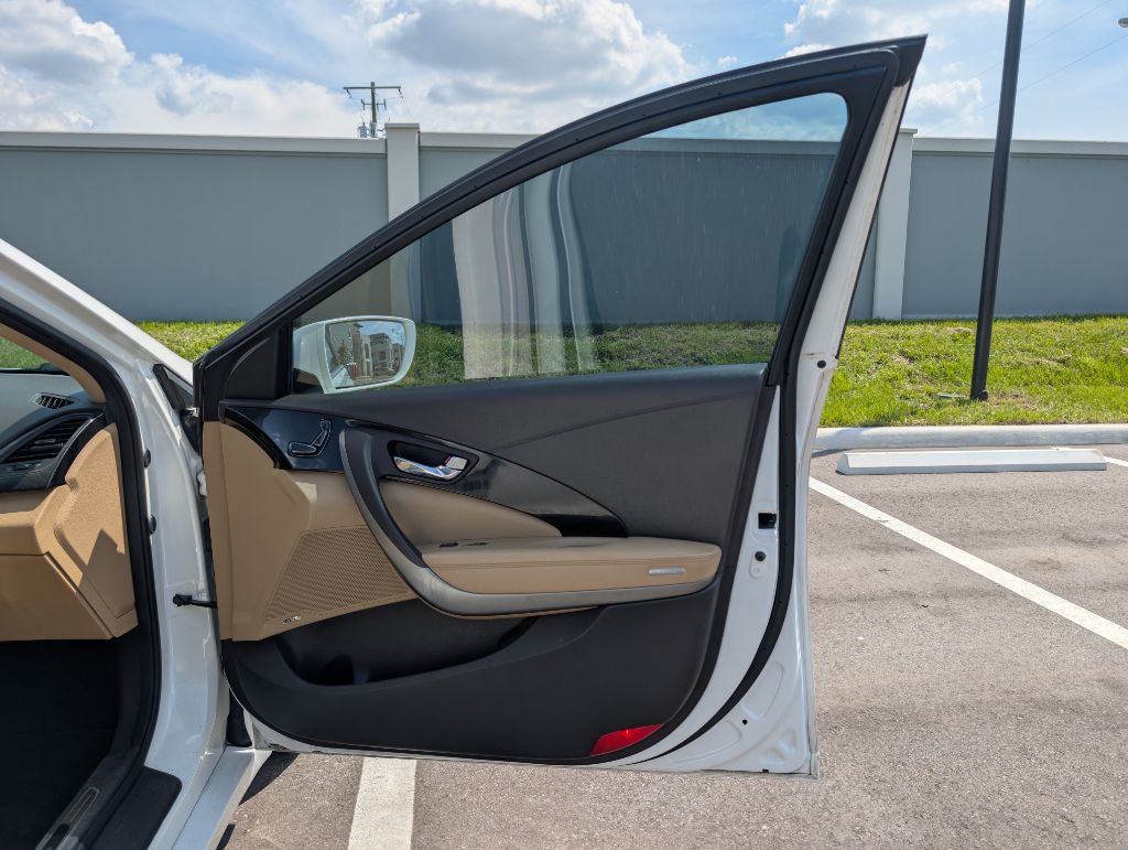 2015 Hyundai Azera Image 20