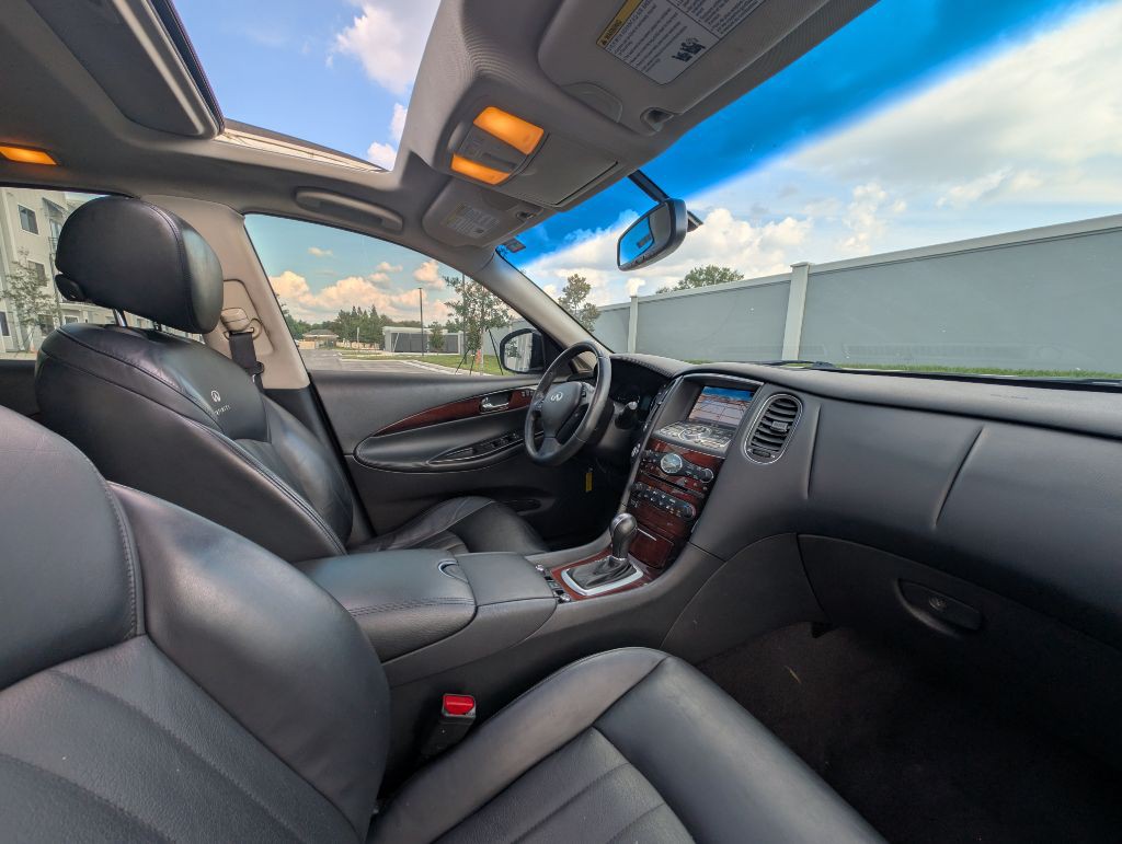 2014 INFINITI QX50 Image 21