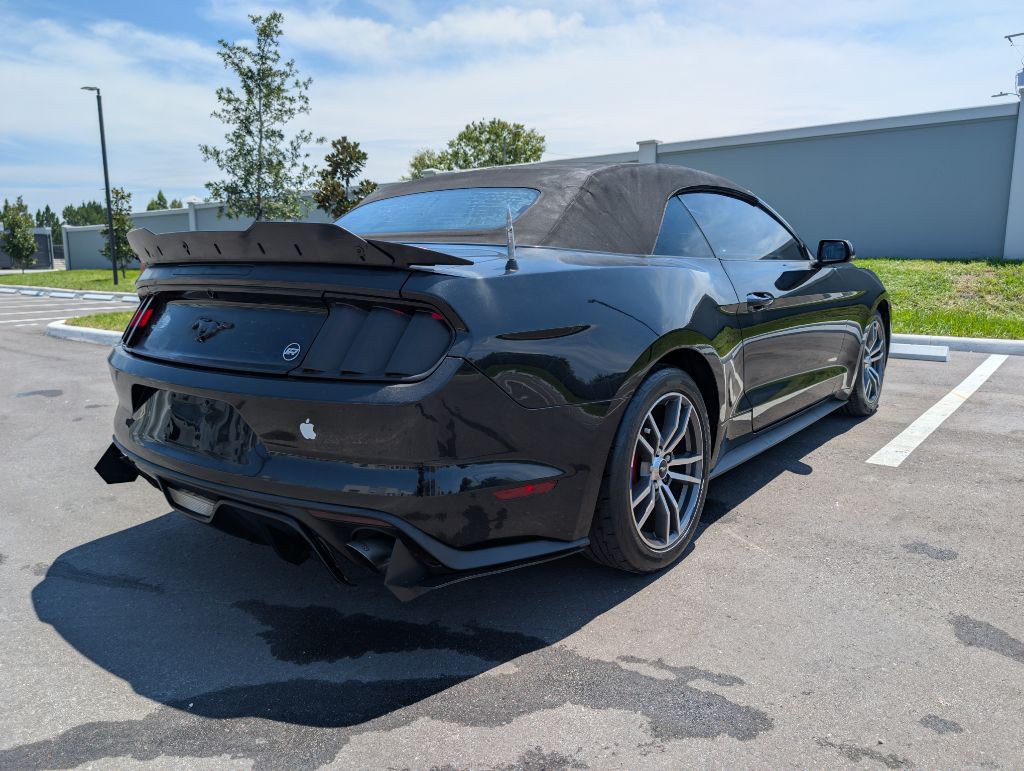 2015 Ford Mustang Image 18