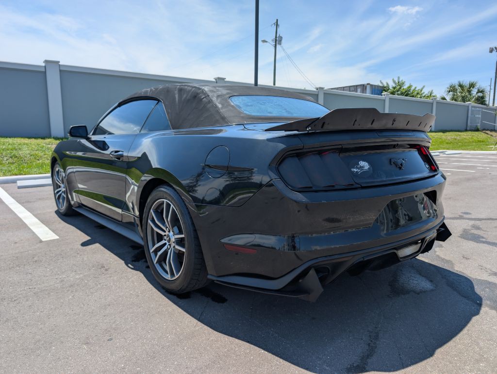 2015 Ford Mustang Image 20
