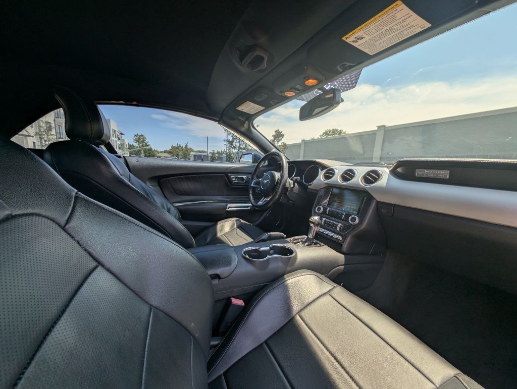 2015 Ford Mustang Image 26