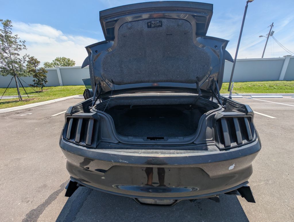 2015 Ford Mustang Image 35