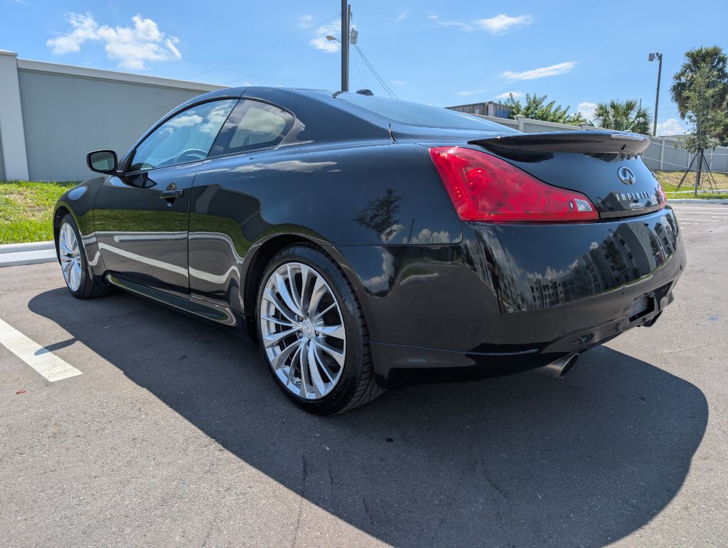 2013 INFINITI G37 Image 9