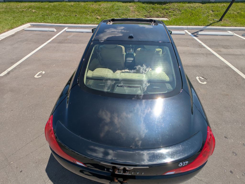 2013 INFINITI G37 Image 10