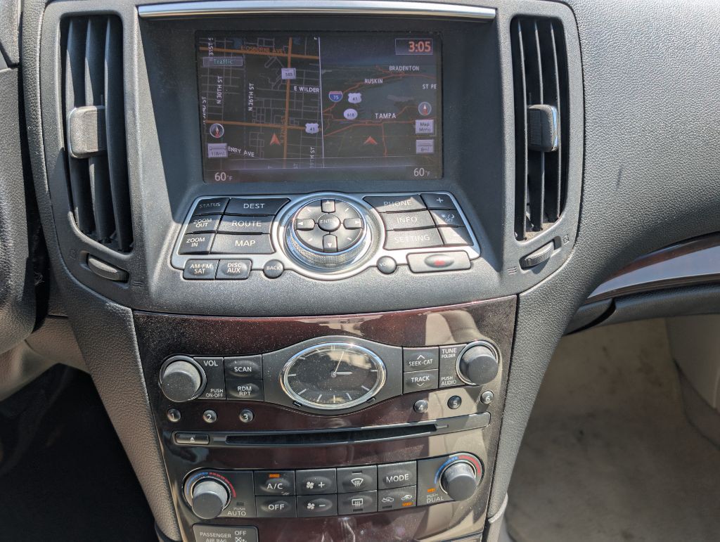 2013 INFINITI G37 Image 25