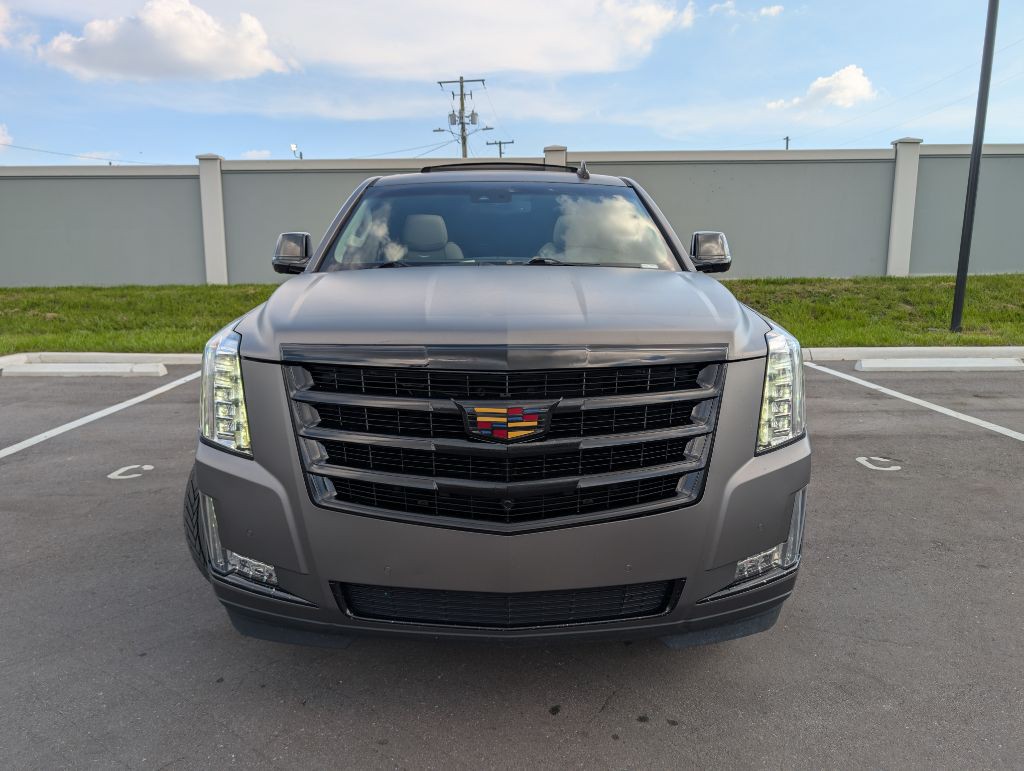 2016 Cadillac Escalade Image 3