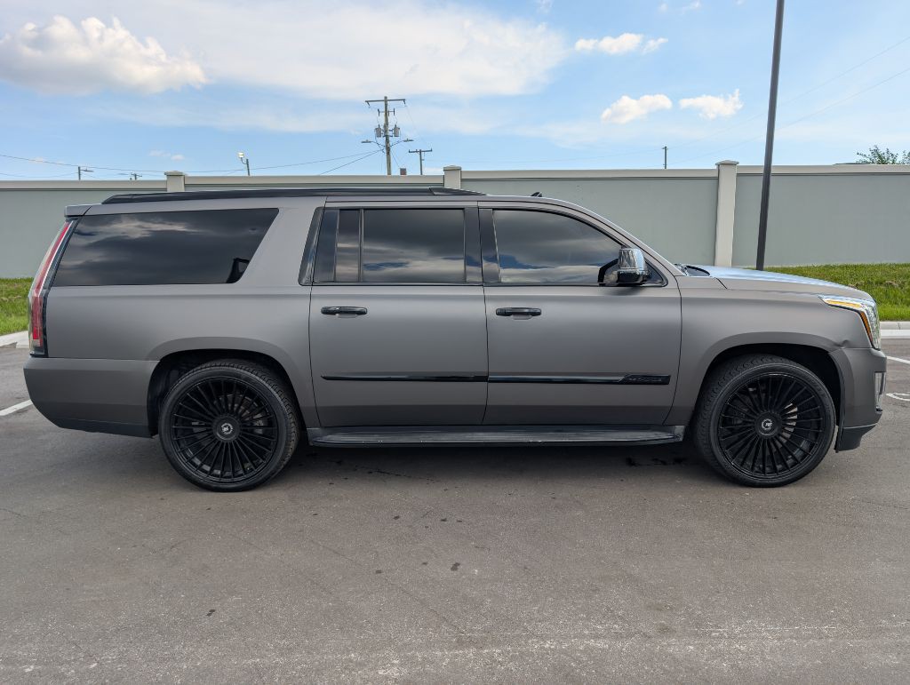 2016 Cadillac Escalade Image 6