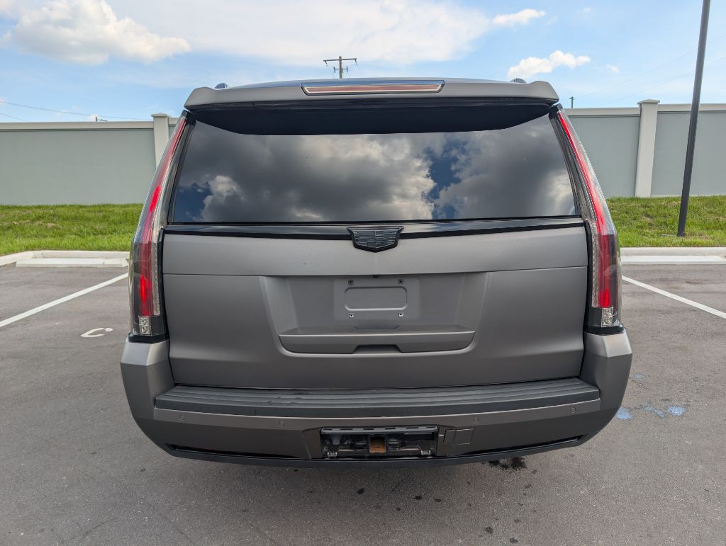2016 Cadillac Escalade Image 8