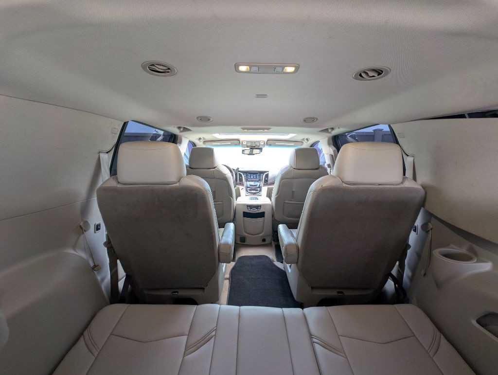 2016 Cadillac Escalade Image 13
