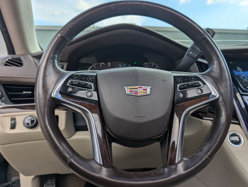 2016 Cadillac Escalade Image 33