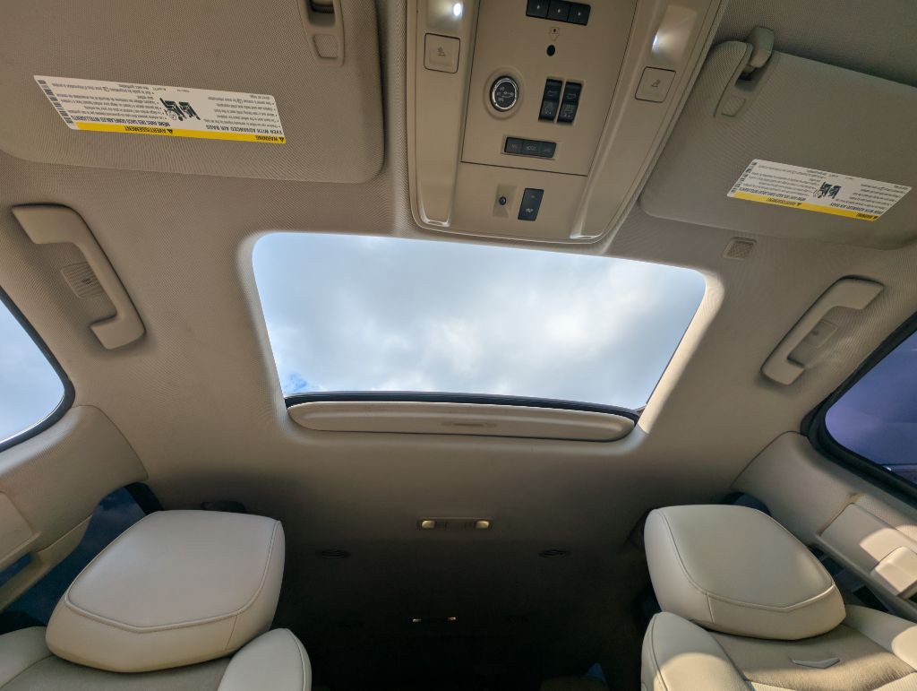 2016 Cadillac Escalade Image 41