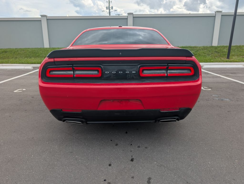 2019 Dodge Challenger Image 8