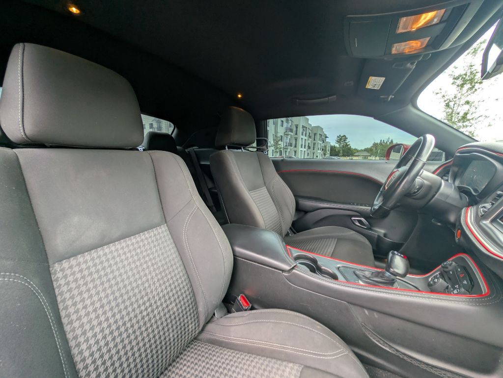 2019 Dodge Challenger Image 16