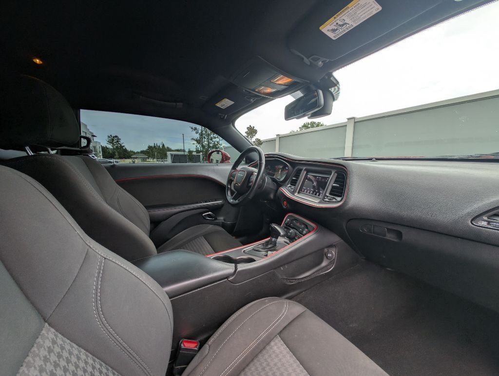 2019 Dodge Challenger Image 17