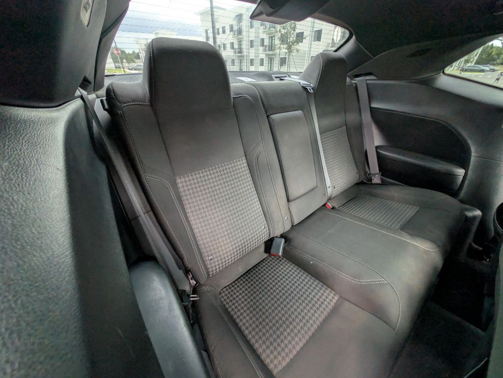 2019 Dodge Challenger Image 19