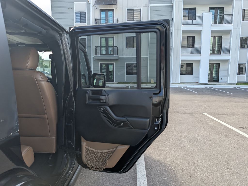 2013 Jeep Wrangler Unlimited Image 17