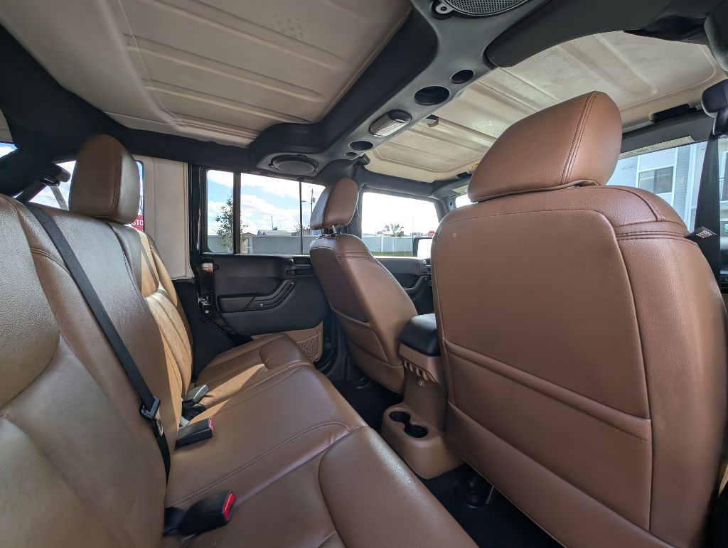 2013 Jeep Wrangler Unlimited Image 18