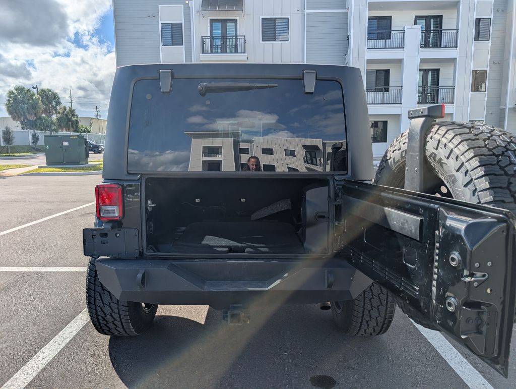 2013 Jeep Wrangler Unlimited Image 23