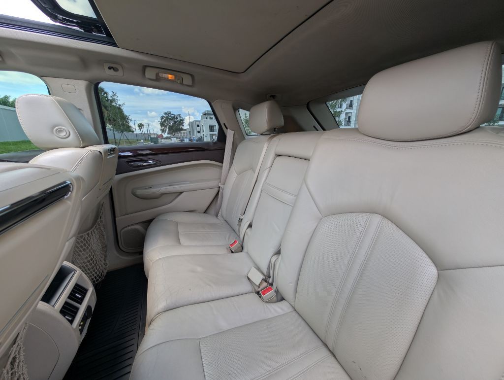 2010 Cadillac SRX Image 16